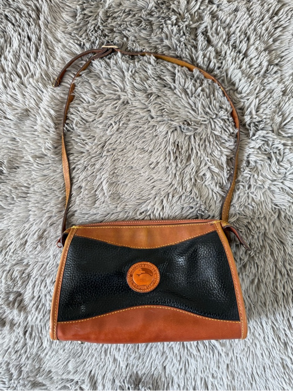 Dooney & Bourke AWL Leather Crossbody Bag Black Brown Vintage Shoulder Purse